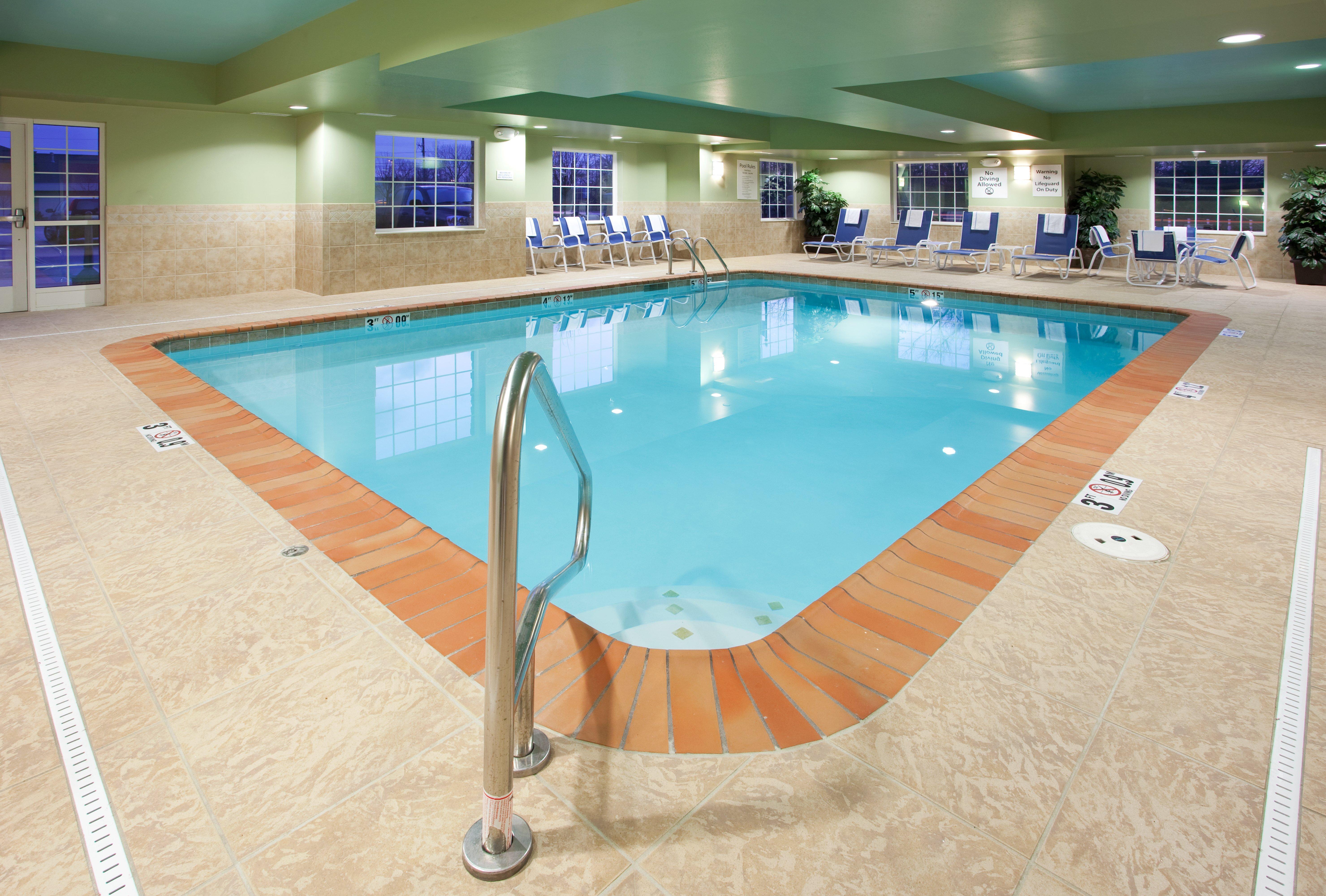 Holiday Inn Express - Columbus - Dublin By Ihg Exterior foto
