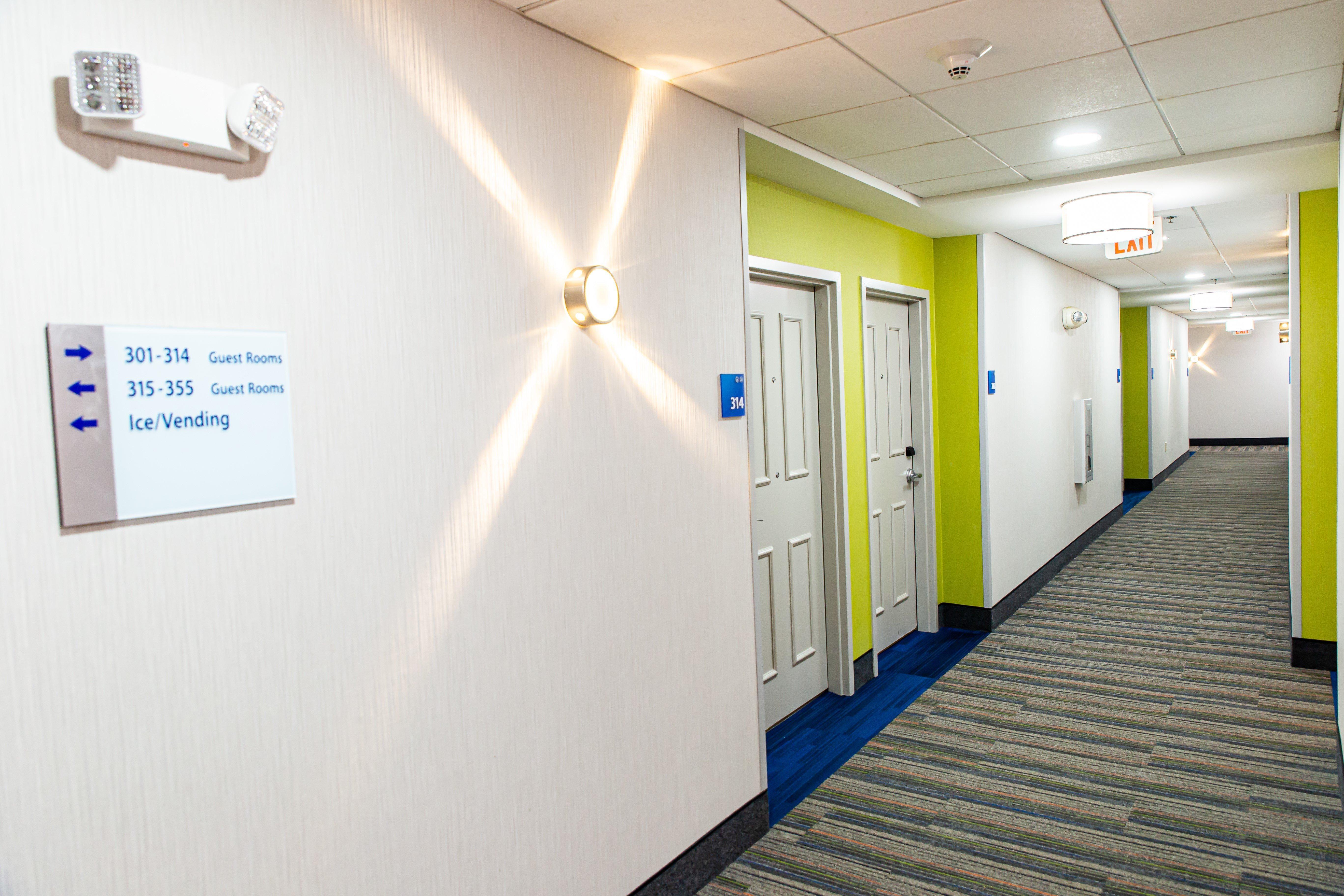 Holiday Inn Express - Columbus - Dublin By Ihg Exterior foto
