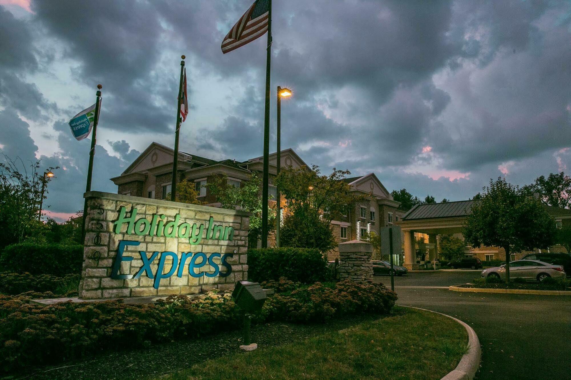 Holiday Inn Express - Columbus - Dublin By Ihg Exterior foto